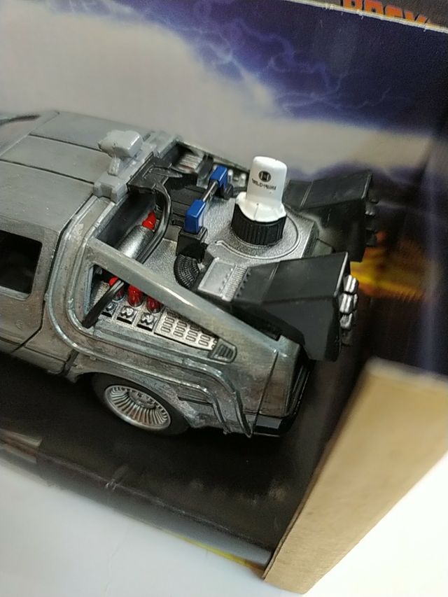 Coche regreso al futuro. Time machine