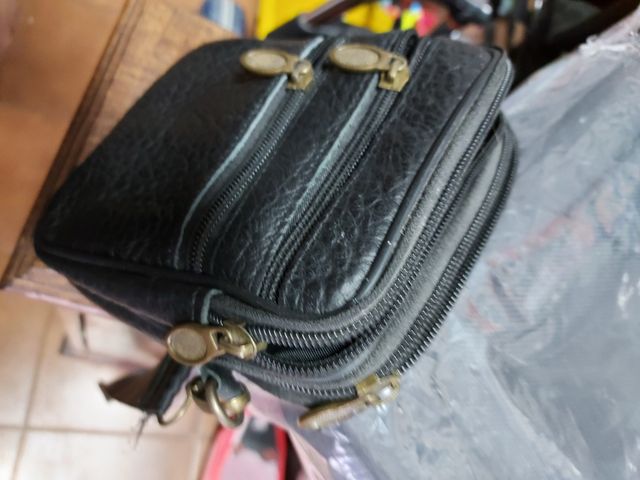 BANDOLERA DE PIEL PEKEÑA NUEVA 