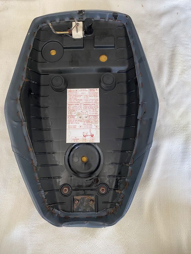 Asiento Peugeot st 50