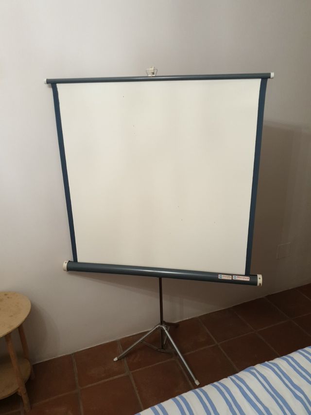 Pantalla proyector Starello made in germany 