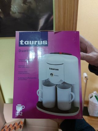 Cafetera TAURUS duetto de segunda mano por 10 EUR en Madrid en WALLAPOP