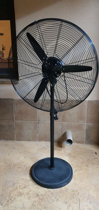 Ventilador Industrial de segunda mano en la provincia de VENTILADOR INDUSTRIAL ORBEGOZO. de segunda mano por 55 € en