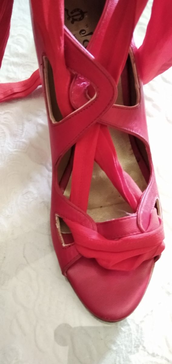zapatos rojos número 40