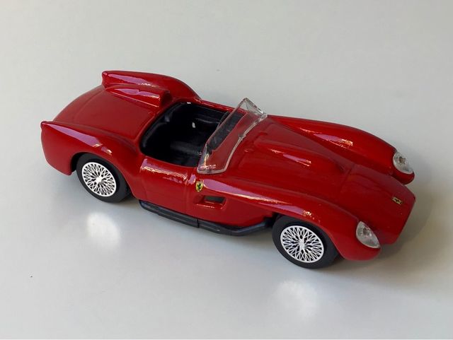 FERRARI 250 TESTA ROSSA 1:43