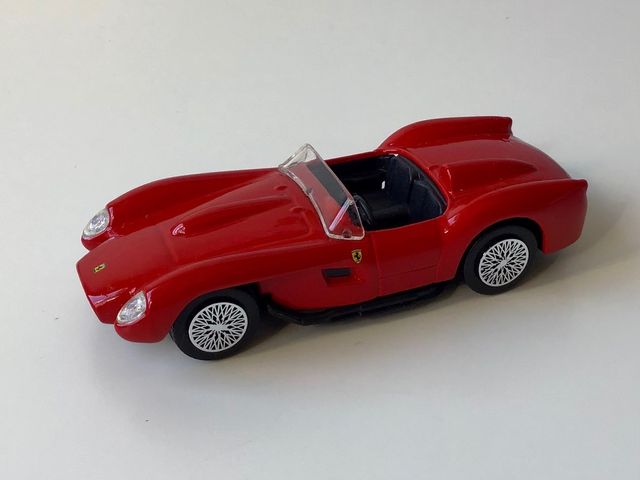 FERRARI 250 TESTA ROSSA 1:43