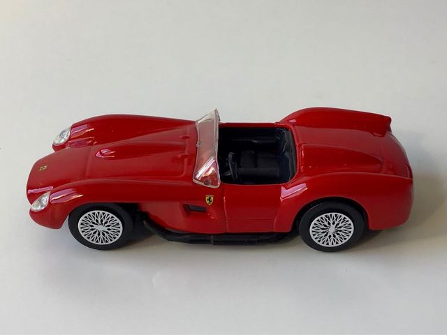 FERRARI 250 TESTA ROSSA 1:43