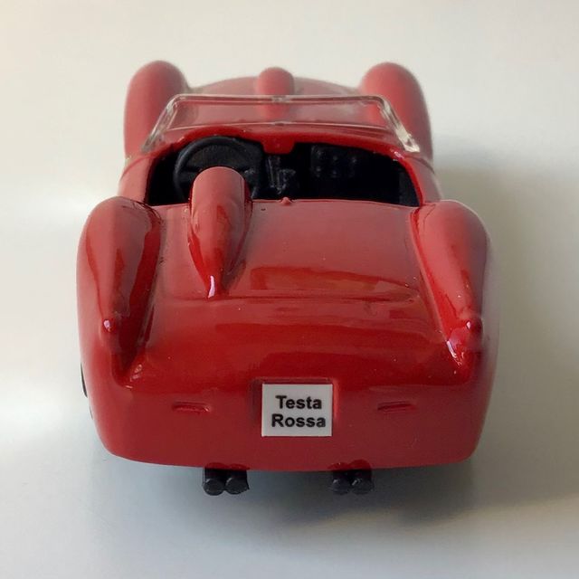 FERRARI 250 TESTA ROSSA 1:43
