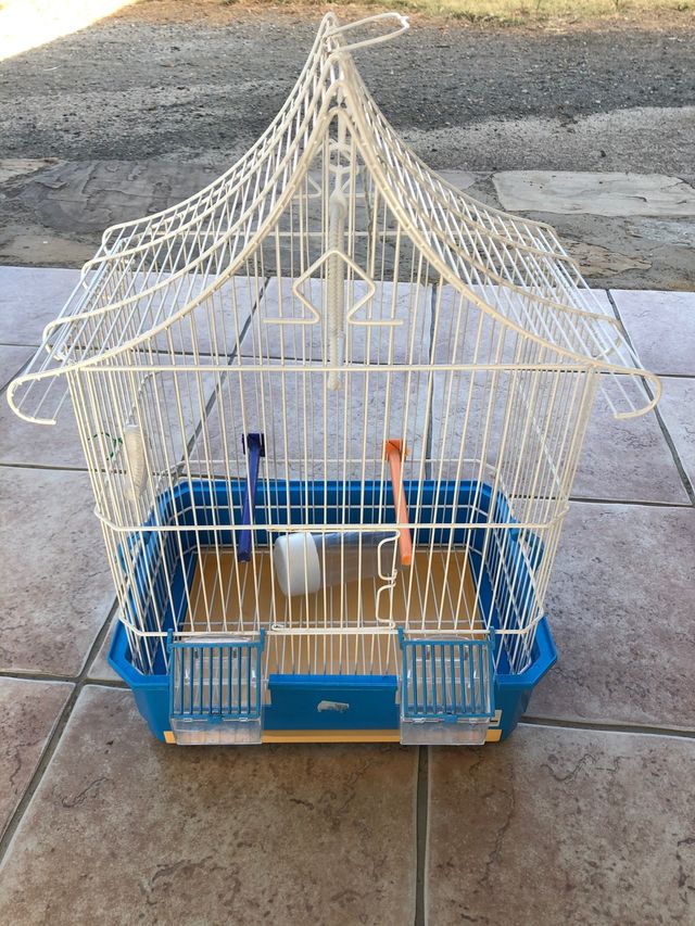Jaula para aves.