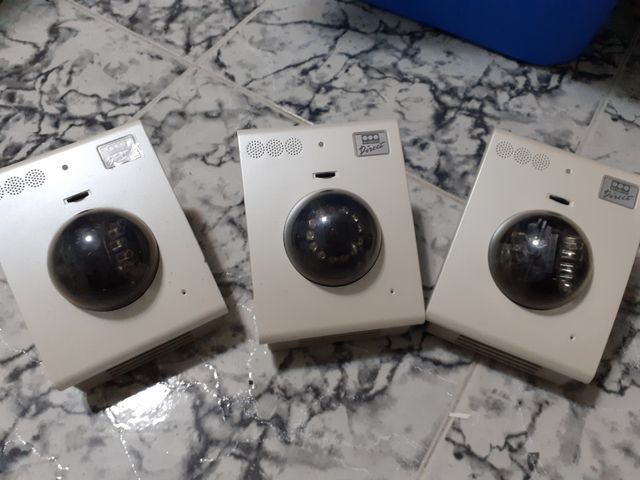 3 cámaras de videovigilancia