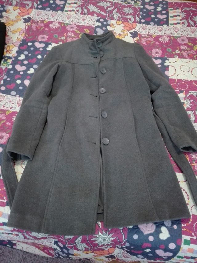 abrigo gris