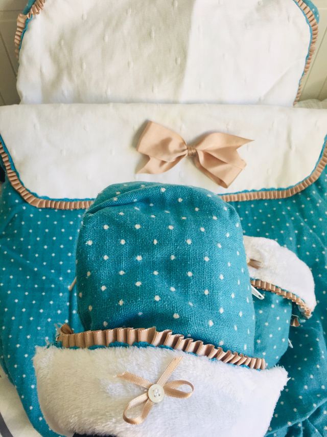 Saco invierno Maxicosi con manoplas a juego