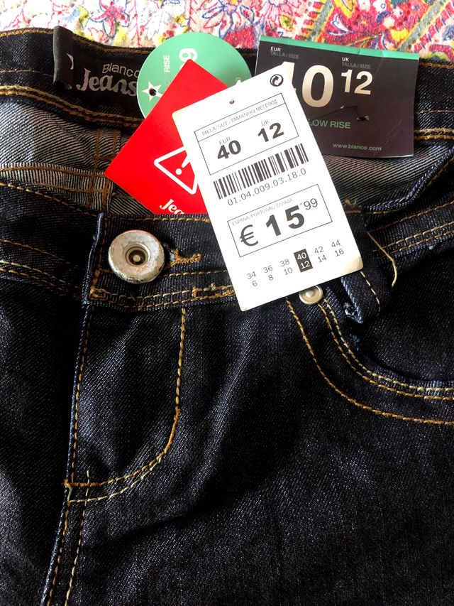 Pantalón vaquero negro