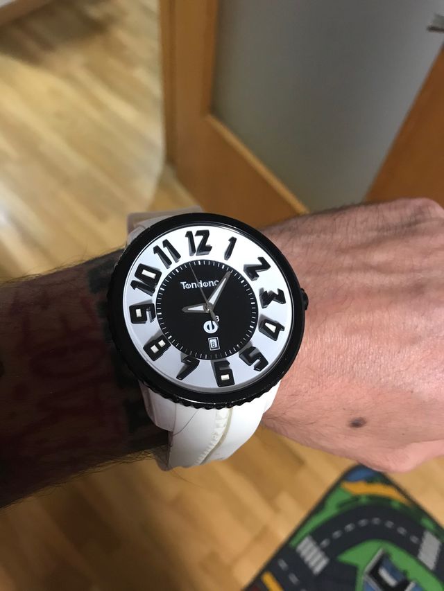 Precioso reloj tendence 