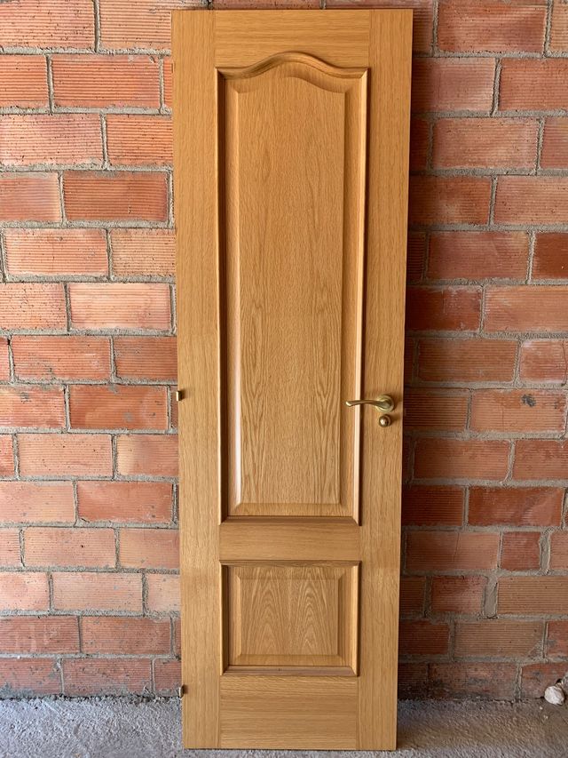 Conjunto 8 puertas roble macizas. Varias medidas