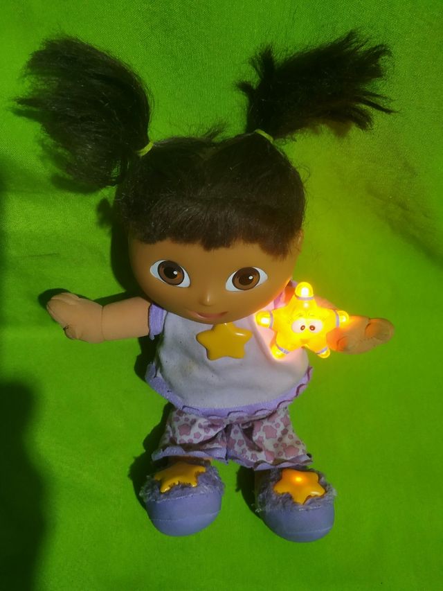 Dora exploradora Nana y luz