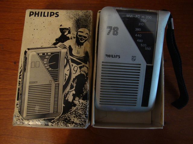 RADIO DE BOLSILLO VINTAGE PHILIPS