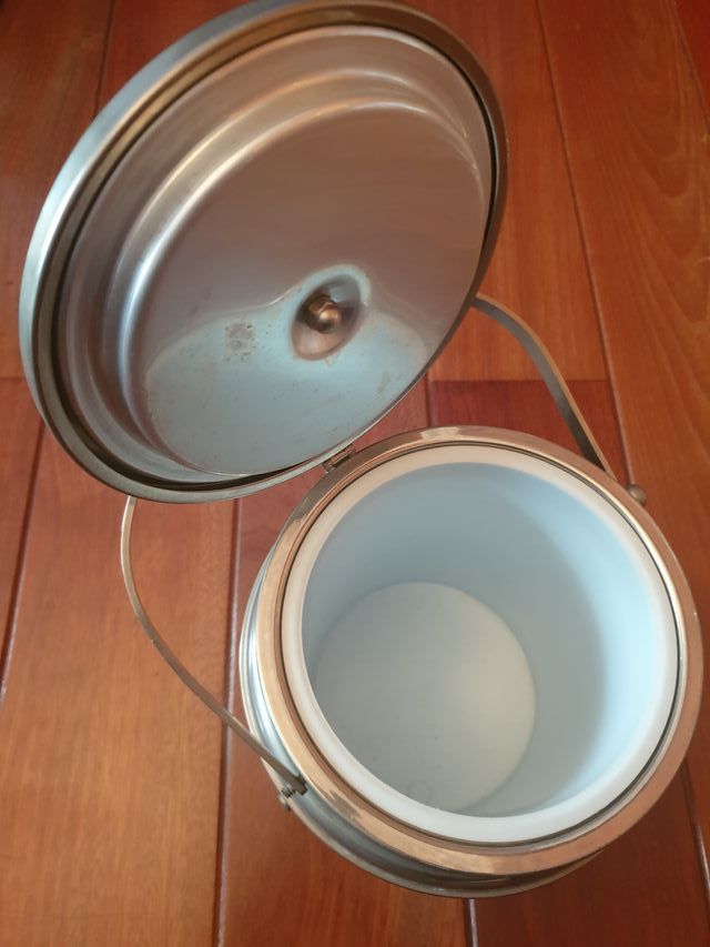 JARRA TERMO Y HIELERA o CUBITERA AÑOS 70