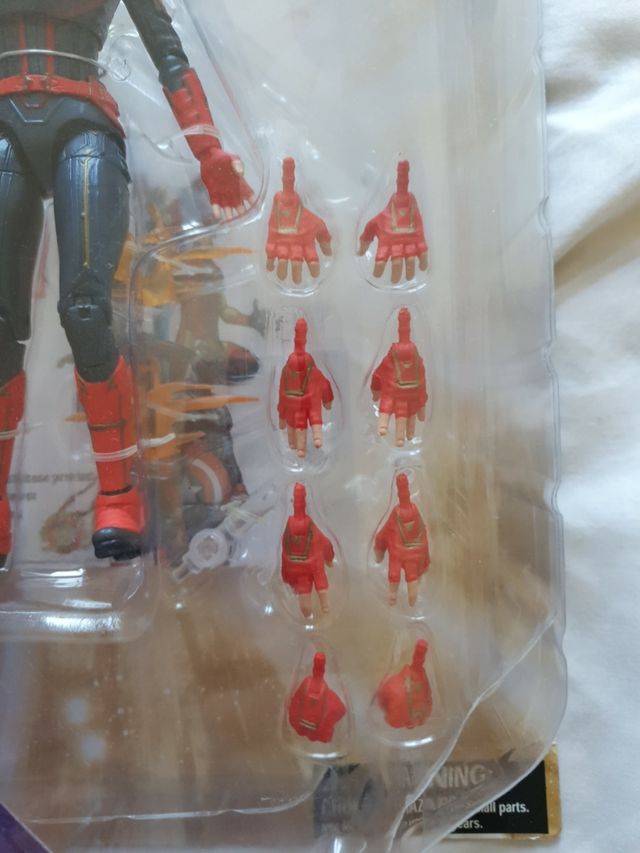 Capitana Marvel sin abrir