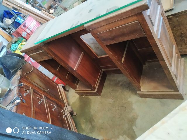 mueble antiguo, vidriera con tala