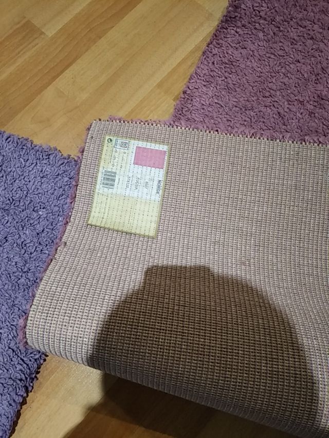 Alfombras dormitorio.