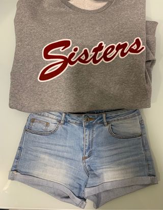 Pack sudadera gris y shorts zara kids de segunda mano por 12 EUR en Oviedo  en WALLAPOP