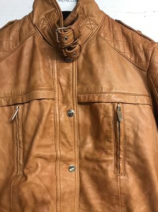 CHAQUETA PIEL CAMEL STRADIVARIUS T. M PIEL