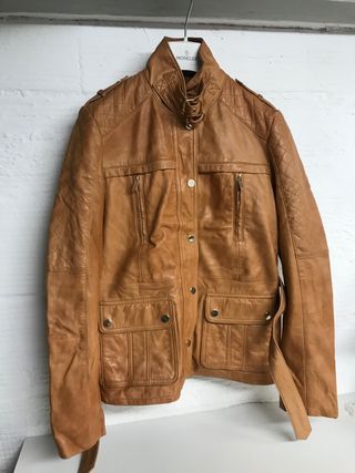CHAQUETA PIEL CAMEL STRADIVARIUS T. M PIEL