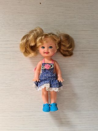 hermana de barbie kelly