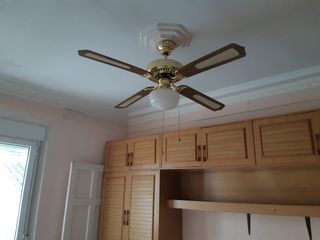 Ventiladores de Techo segunda mano en Zaragoza | WALLAPOP Ventilador de techo con luz y mando de segunda mano por 55