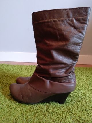 BOTAS CUÑA N39 de segunda mano por 3 EUR en Llodio en WALLAPOP