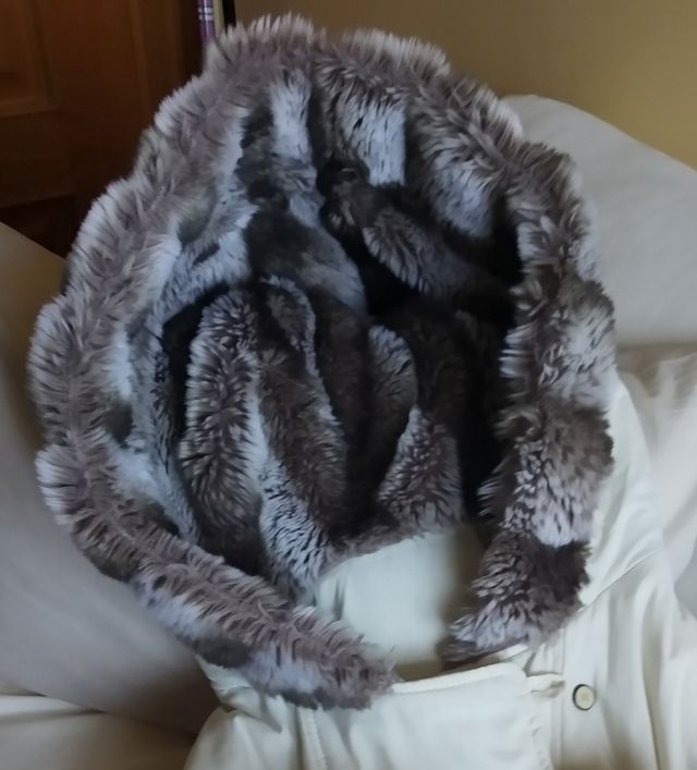 Parka,, capucha con pelo