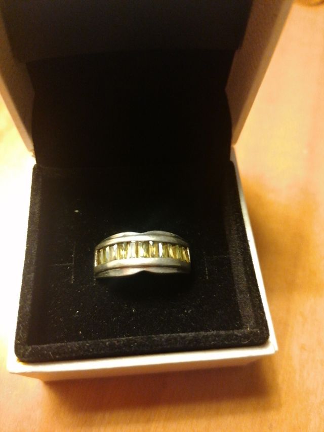 Anillo de plata 925 con circonitas verdes