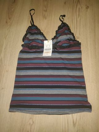 Camiseta interior Oysho a estrenar de segunda mano por 6 EUR en Huelva en  WALLAPOP