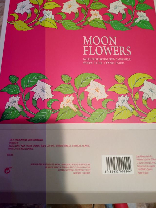 colonia Moon flowers