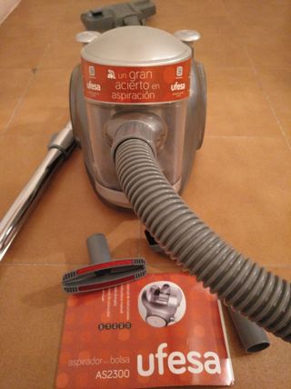 Aspirador sin bolsa AS2300 Ufesa 450W Filtro Hepa REACONDICIONADO -  Electrowifi