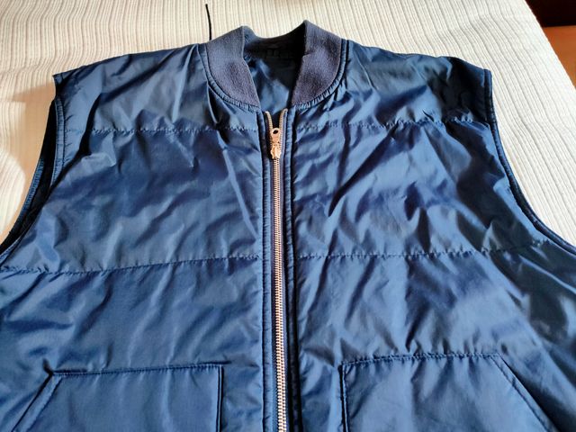 Chaleco ligero azul