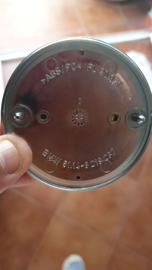 Emblema BMW de portón y tapas de llantas