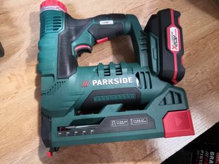 Clavadora batería 20v de segunda mano por 95 EUR en Madrid en WALLAPOP