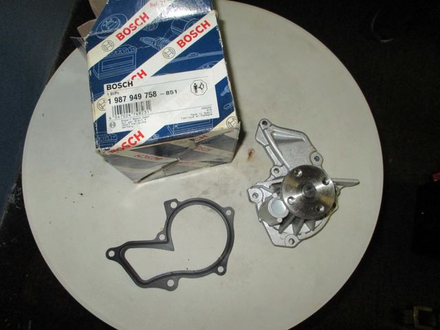 bomba de agua ford fiesta 2005/08