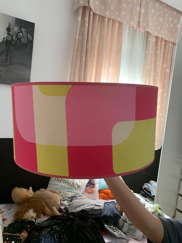 Lámpara habitación juvenil