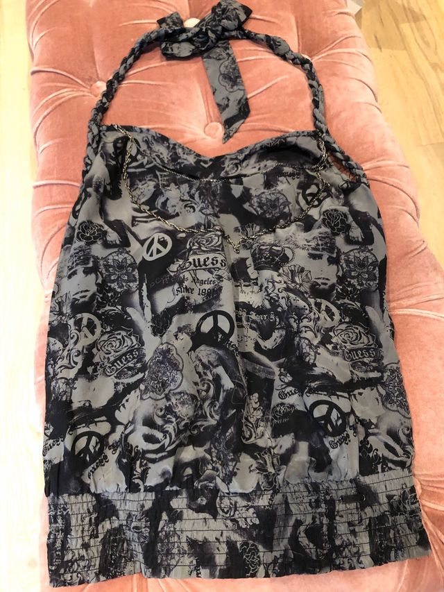 Top sin hombros Guess