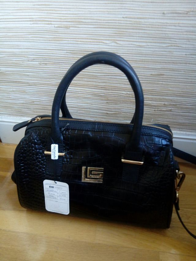 BOLSO PIEL GUY LAROCHE A ESTRENAR