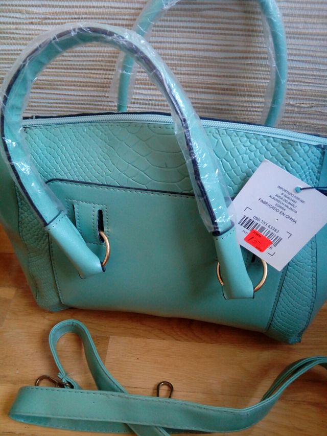 Bolso Verde nuevo a estrenar pir 15 euros