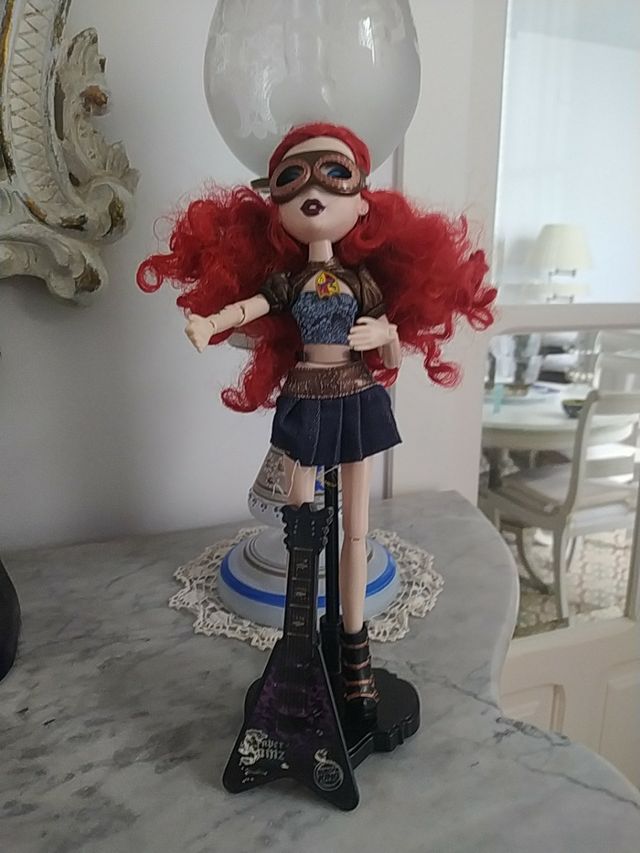 Muñeca Barbie,Disney,Monster High,Bratz,Winx