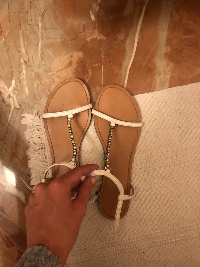 Sandalias blancas 