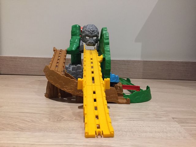 Pista de tren cabeza de gorila Thomas and friends