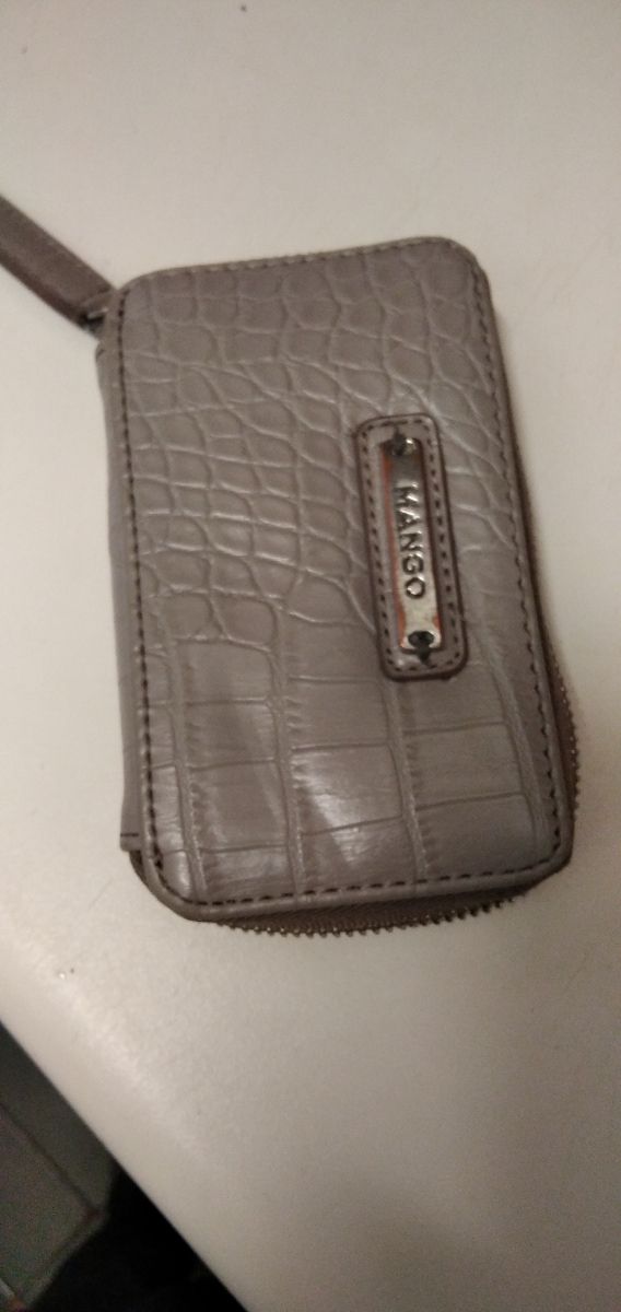 monedero Mango