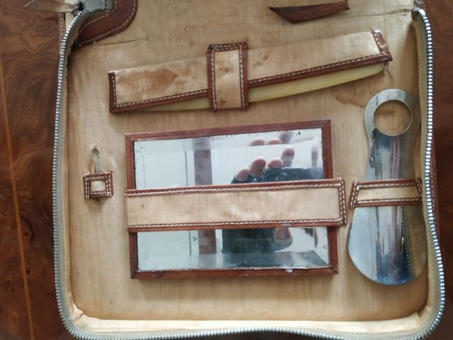 estuche de viaje de piel años 50