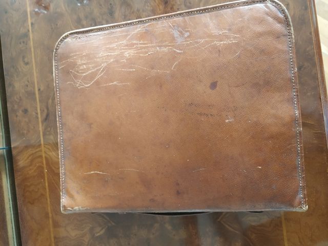 estuche de viaje de piel años 50