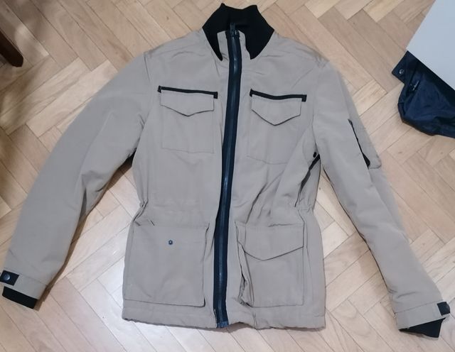 Se vende chaqueta